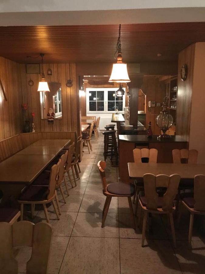 Villa Ferienhaus Astenblick - Ideal Fuer Weihnachtsfeiern Und Familienfeiern Bietet Schlafplaetze Fuer Bis Zu 35 Personen à Winterberg Extérieur photo