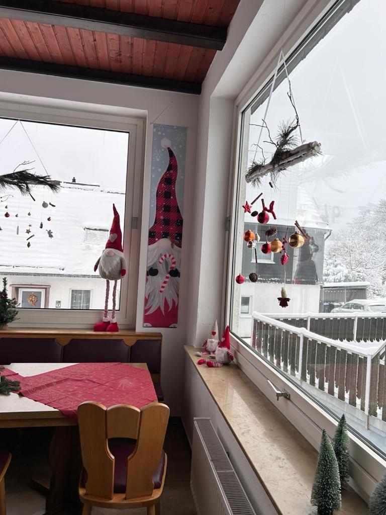 Villa Ferienhaus Astenblick - Ideal Fuer Weihnachtsfeiern Und Familienfeiern Bietet Schlafplaetze Fuer Bis Zu 35 Personen à Winterberg Extérieur photo