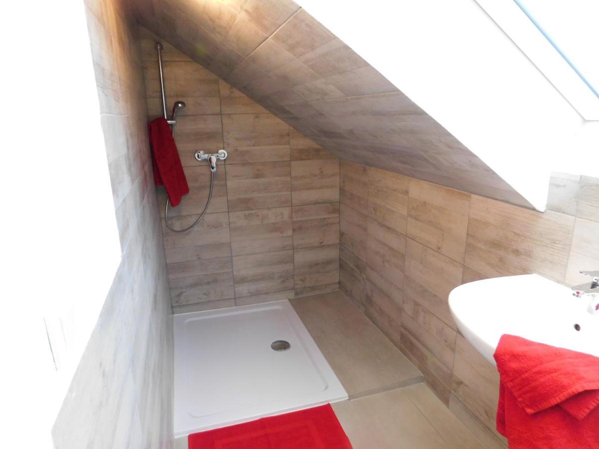 Villa Ferienhaus Astenblick - Ideal Fuer Weihnachtsfeiern Und Familienfeiern Bietet Schlafplaetze Fuer Bis Zu 35 Personen à Winterberg Extérieur photo