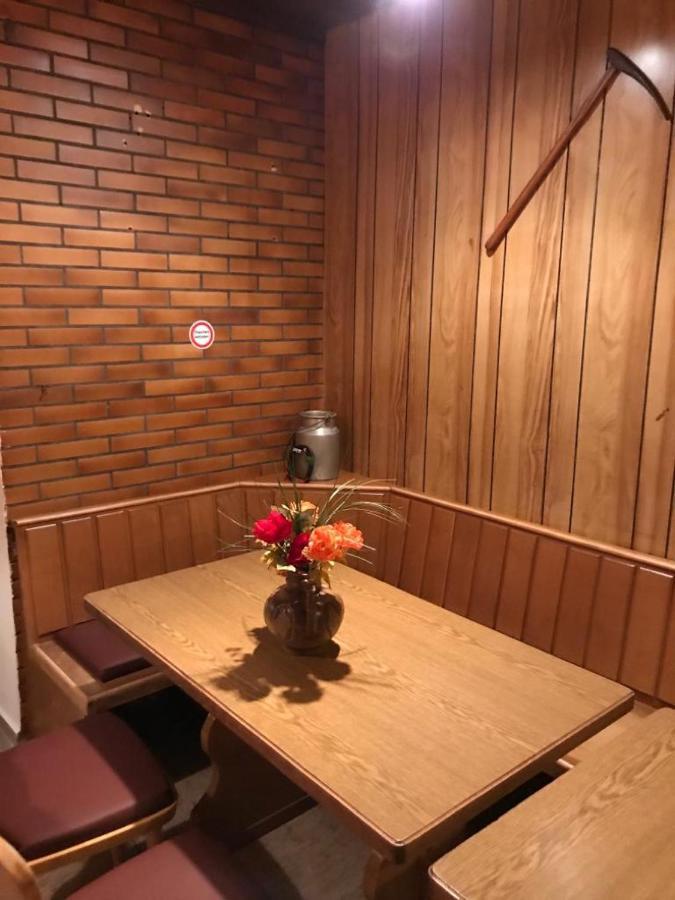 Villa Ferienhaus Astenblick - Ideal Fuer Weihnachtsfeiern Und Familienfeiern Bietet Schlafplaetze Fuer Bis Zu 35 Personen à Winterberg Extérieur photo